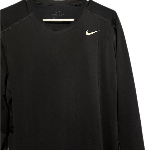 Nike Tops - Nike Dri-Fit long sleeved top